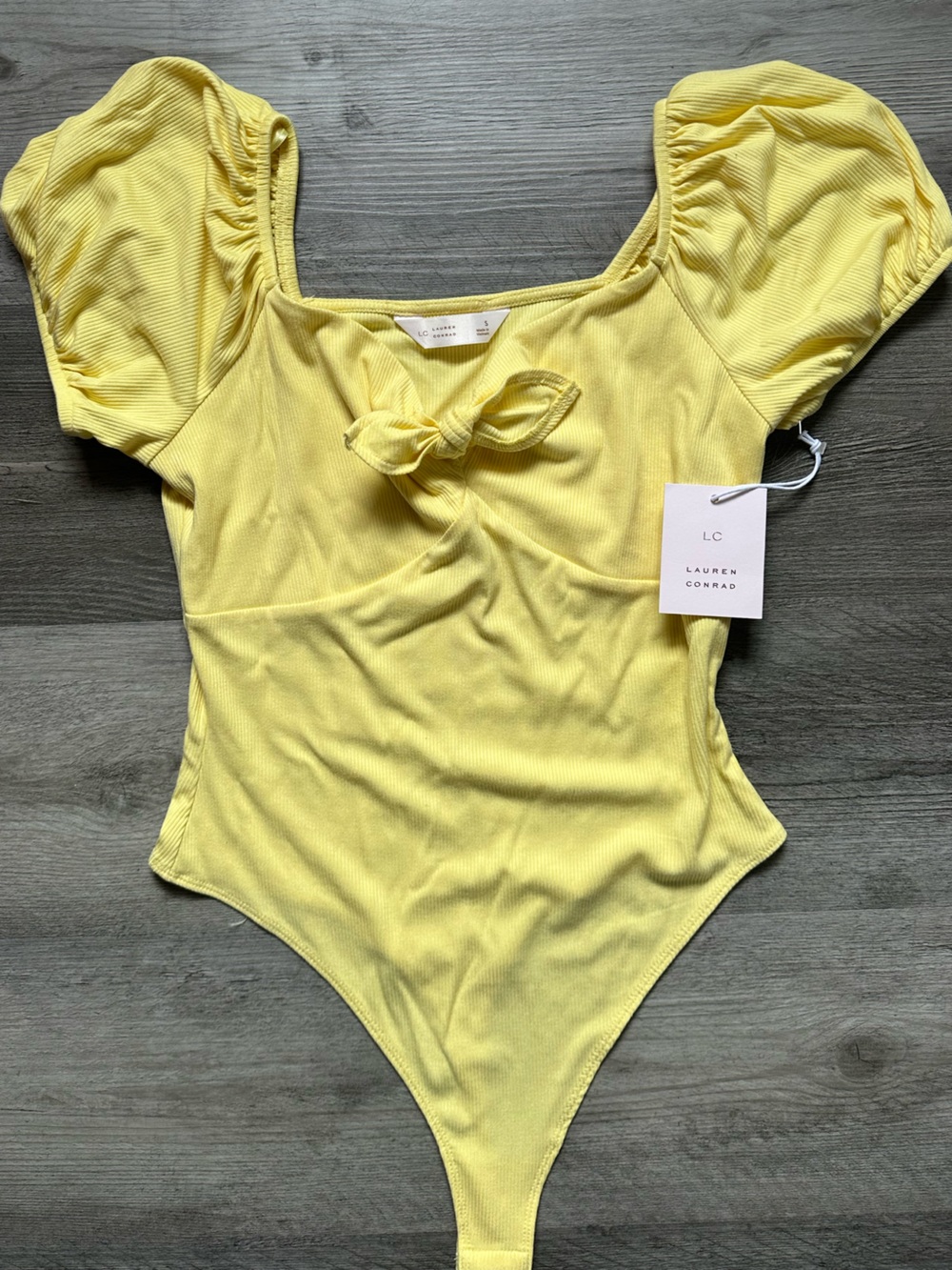 🌻 NWT LC Lauren Conrad Yellow Puff-Sleeve Ribbed Bodysuit 🌻